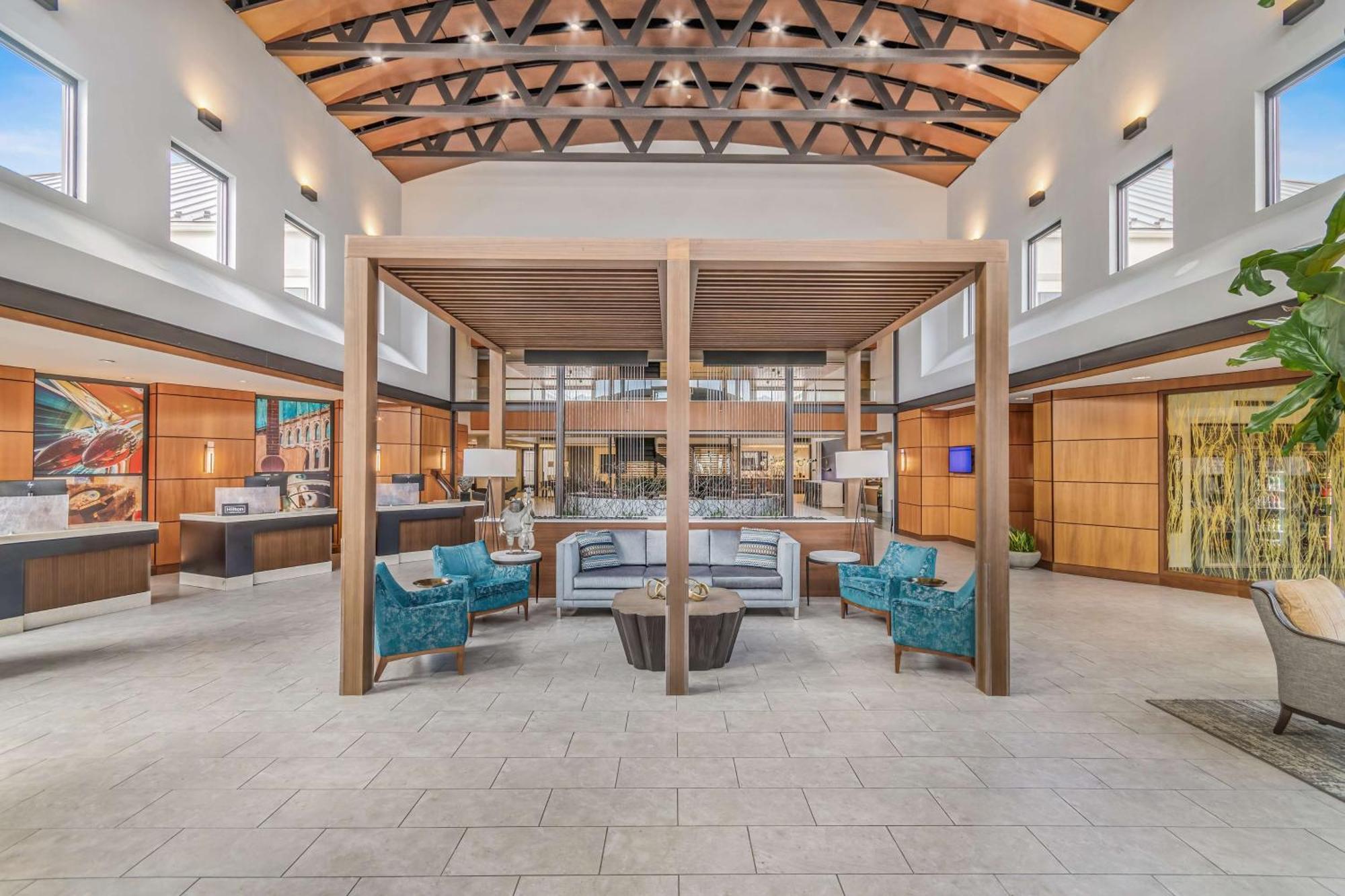 Embassy Suites By Hilton Detroit Metro Airport Romulus Bagian luar foto